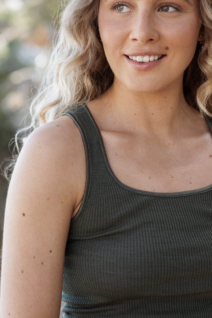 Shooting photo mode Marseille, pour campagne marque de vêtements, coordination et organisation par le coco studio