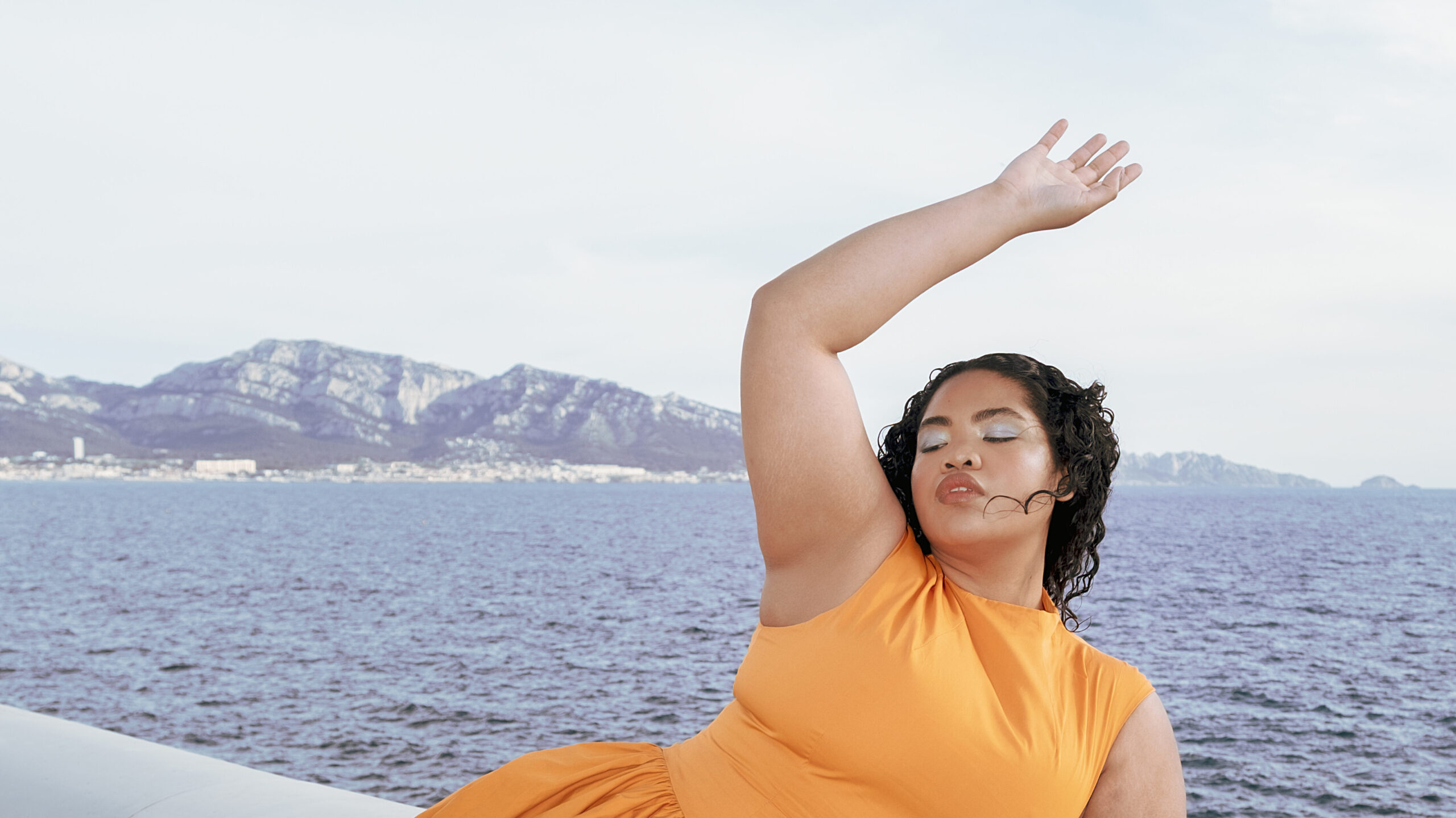 Shooting edito mode, réalisé par Justine Choquer, co fondatrice du Coco Studio. Photographe mode marseille