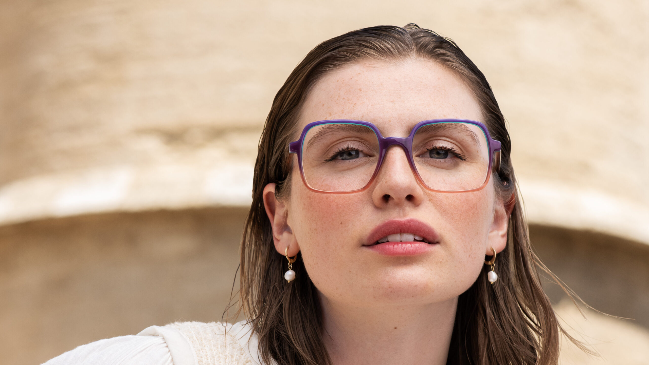 shooting photo de mode marseille pour accessoires et direction artistique Coco Studio Octika opticien france